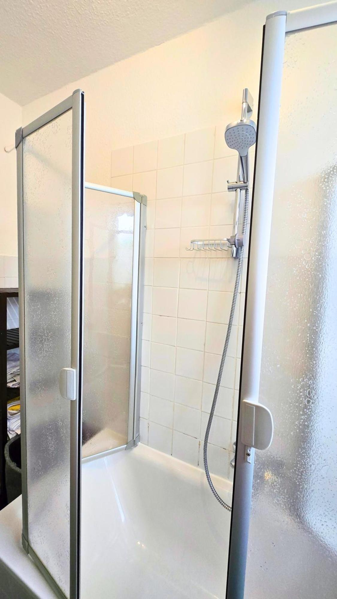 Beautiful Cozy 1-Room Apartment, Near Rhine Düsseldorf Eksteriør billede